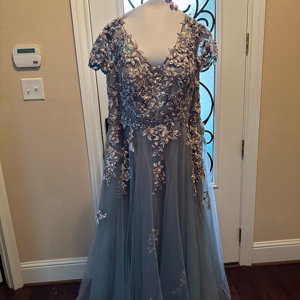 La Femme Gray Floral Embellished Dress